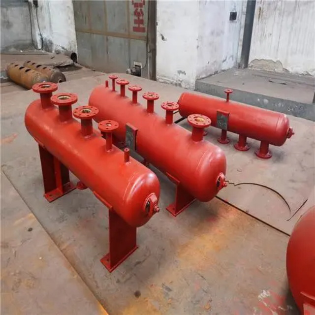 龙沙分集水器安装高度